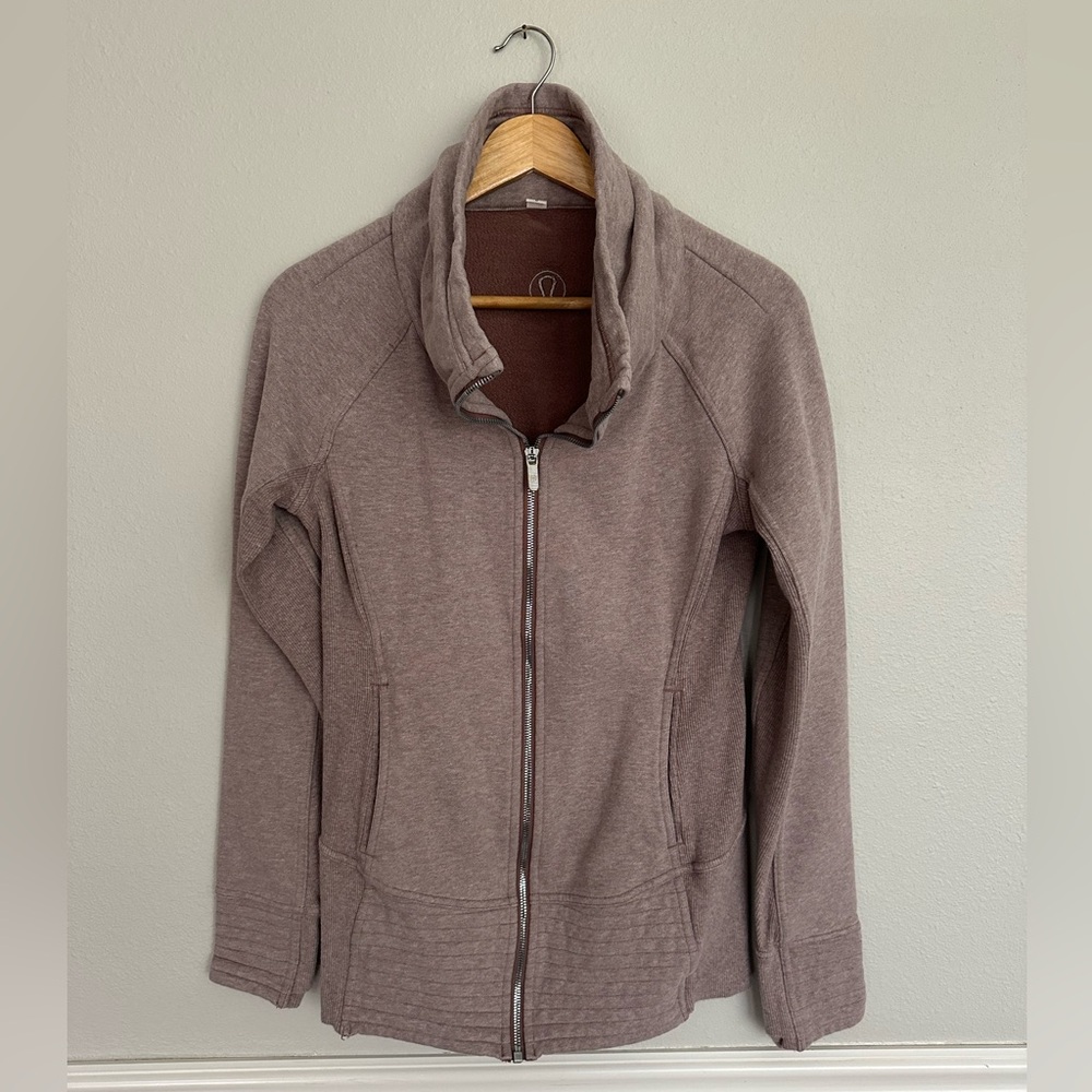Lululemon Radiant Jacket II Violet Verbena Full Zip Mock Neck Athletic Women’s